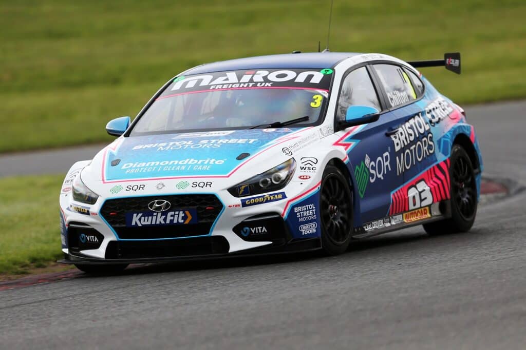 e9d4da31 8efc 438a fa6a ee173fd47cda 1024x683 1 - REIS Motorsport Insurance