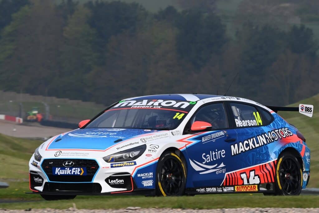 fe3c5b7d 268d b2d4 6d65 f1640e1ccea8 1024x683 1 - REIS Motorsport Insurance