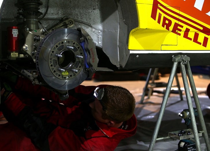 l1 Mechanics 02 - REIS Motorsport Insurance
